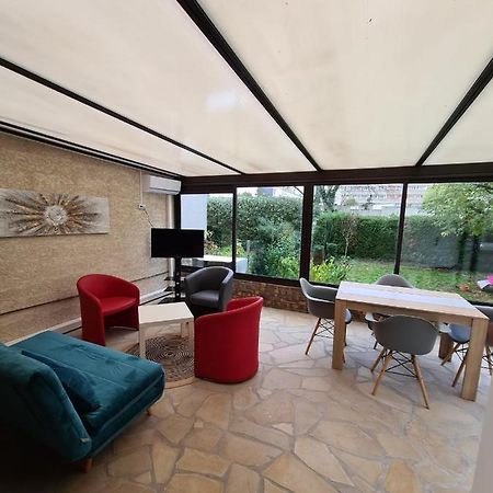 Studio Entierement Equipe Avec Veranda Commune Neuilly-sur-Marne Ngoại thất bức ảnh